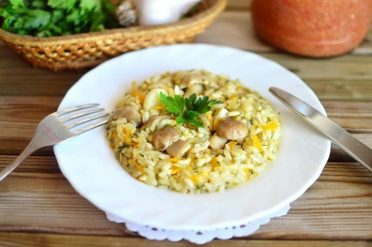 Плов с грибами и котлеты из орехов Плов с грибами