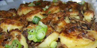 Картофель с грибным соусом Картофель с грибным соусом