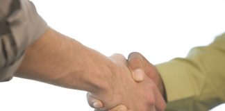 Как происходит встреча знакомых