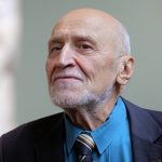 Николай Дроздов предложил исцелять души россиян чтением Библии на телевидении