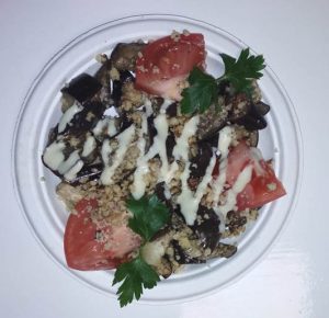 Баклажаны с соусом песто