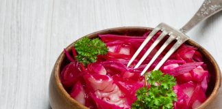 Квашеная капуста: яркая, хрустящая, ароматная